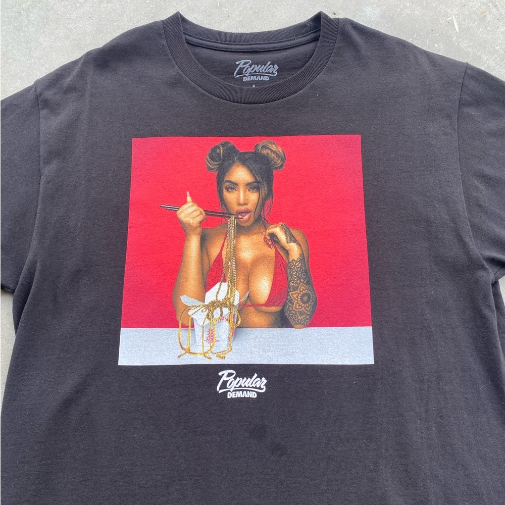 Popular Demand Takeout Black T-Shirt Size L